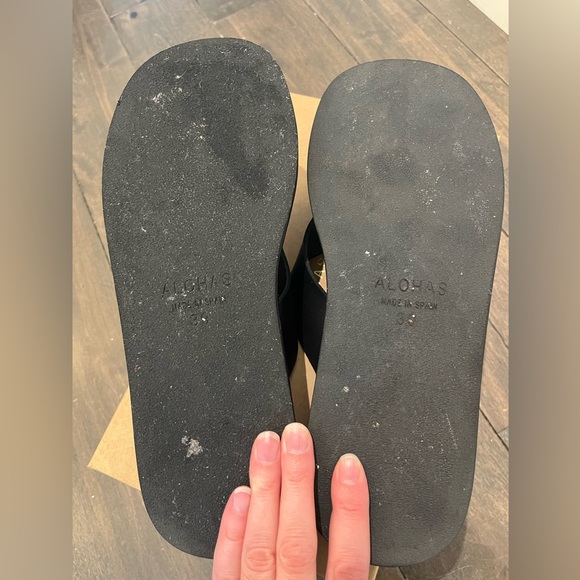 Alohas Overcast Tow Leather Flip-Flop Sandals - Picture 4 of 6